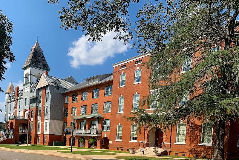 Andrew College - Image 1