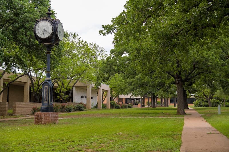 Cisco College - Image 1