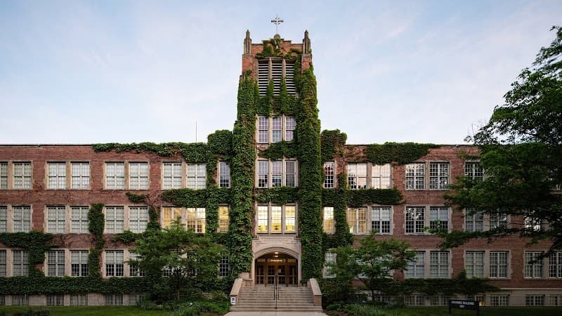 Aquinas College - Image 1